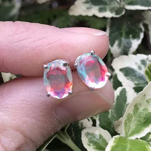 Angel Aura Claw Set Oval Stud Earrings